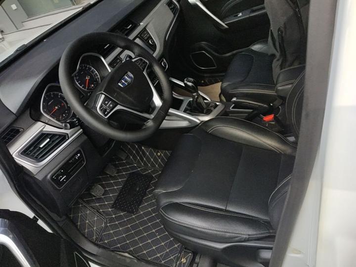 Vision X3 2017 1.5L MT Elite photo 6