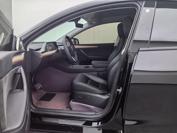 Model Y 2023 RWD photo 6