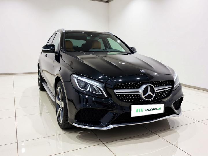 GLC 2019 Facelift GLC 260 L 4MATIC Luxury photo 3