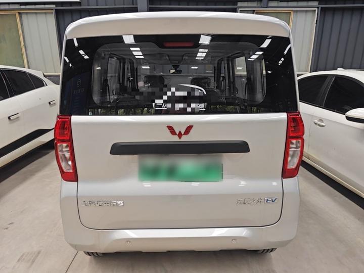 Wuling Zhiguang EV 2025 305km Progressive photo 3