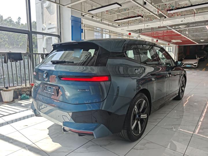 iX 2022 xDrive40 photo 4