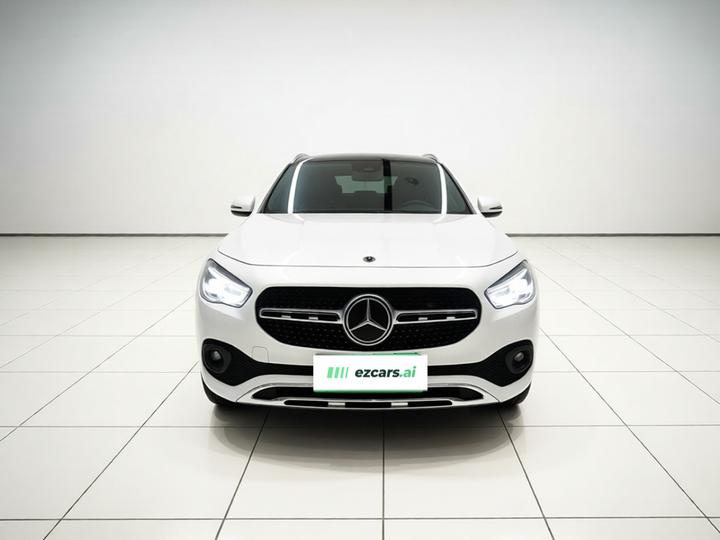 GLA 2022 Facelift GLA 200 photo 2