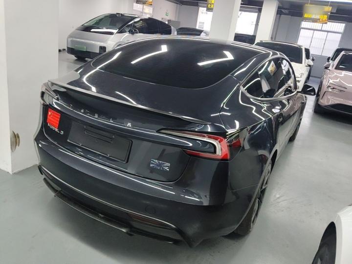 Model 3 2024 Performance AWD photo 4