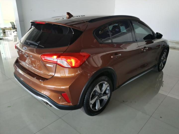 Focus Active 2020 EcoBoost 180 AT photo 4