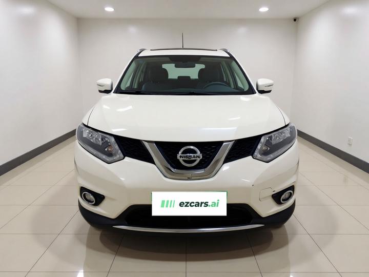 X-Trail 2014 2.0L CVT Comfort 2WD photo 2