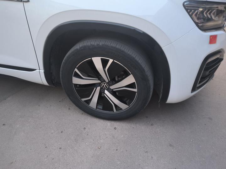 Tayron GTE PHEV 2020 1.4T Luxury photo 8