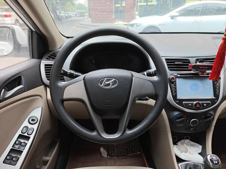 Verna 2016 1.4L MT Smart GLS photo 7