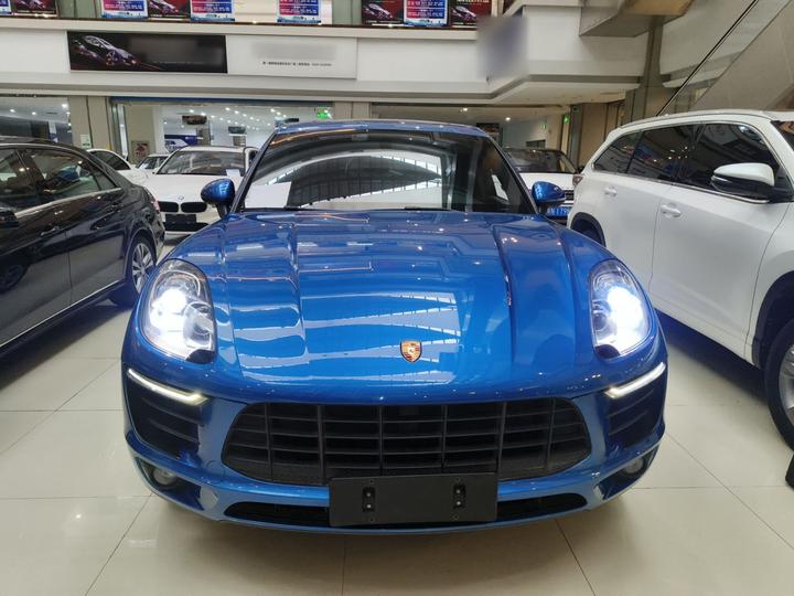 2014 Macan 2.0T photo 2