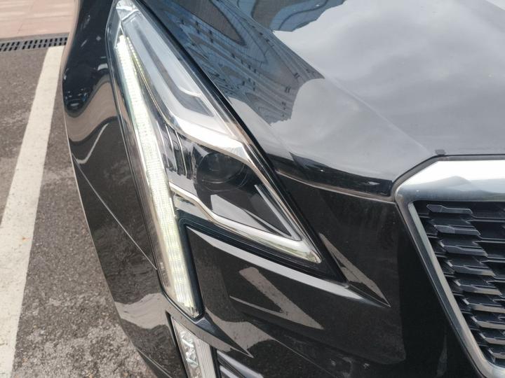 XT5 2020 Facelift 28T Luxury photo 7