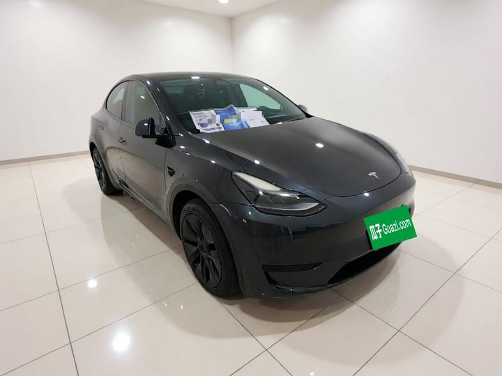 Model Y 2024 RWD photo 3