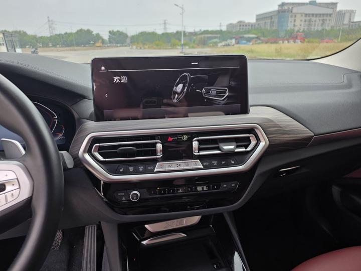 X3 2023 xDrive30i Leading M Night Package photo 5