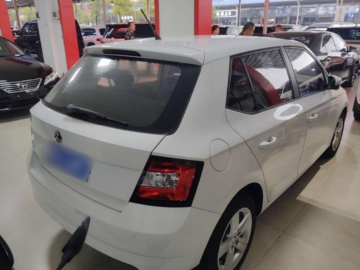 Fabia 2017 1.4L AT photo 4
