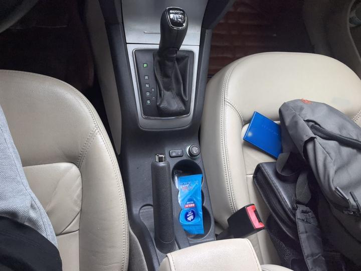Octavia 2015 Classic 1.6L AT photo 6