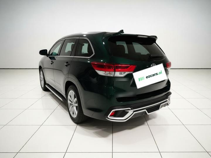 Highlander 2018 2.0T AWD Premium 7-Seater China VI photo 4