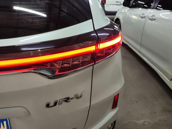 UR-V 2020 370TURBO RWD photo 7