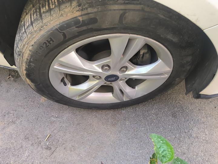 Focus 2017 Sedan 1.6L MT Comfort photo 8