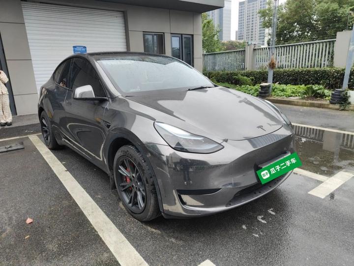 Model Y 2024 RWD photo 3