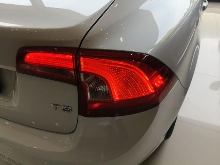 S60 2019 S60L T5 photo 7