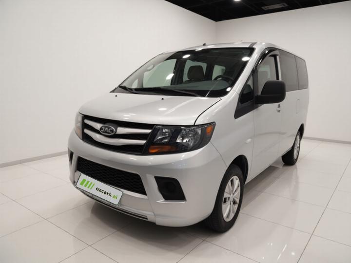 Refine M3 2019 1.8L Luxury