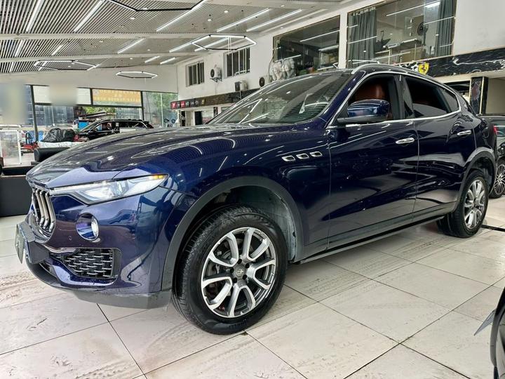 Levante 2016 3.0T Standard photo 3