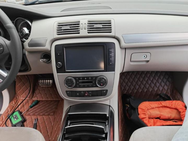 R-Class 2014 R 320 4MATIC Business photo 8
