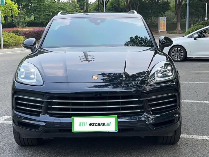 2019 Cayenne 3.0T photo 2