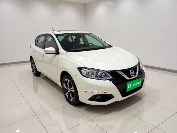 Tiida 2016 1.6L CVT photo 3