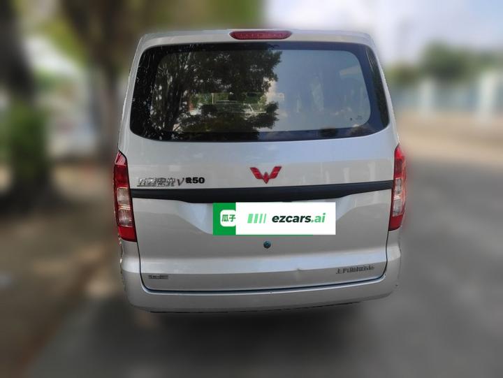 Wuling Hongguang V 2022 1.5L LAR photo 5