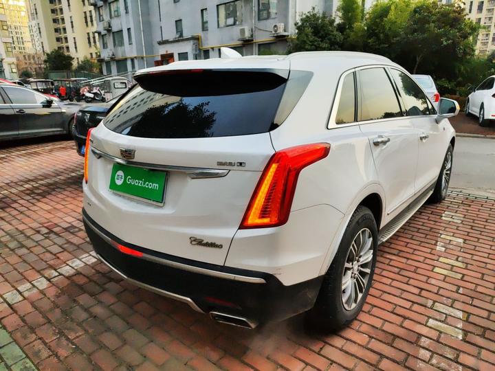 XT5 2018 25T Luxury photo 4