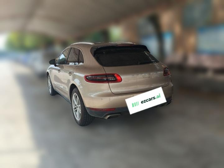 2014 Macan 2.0T photo 4