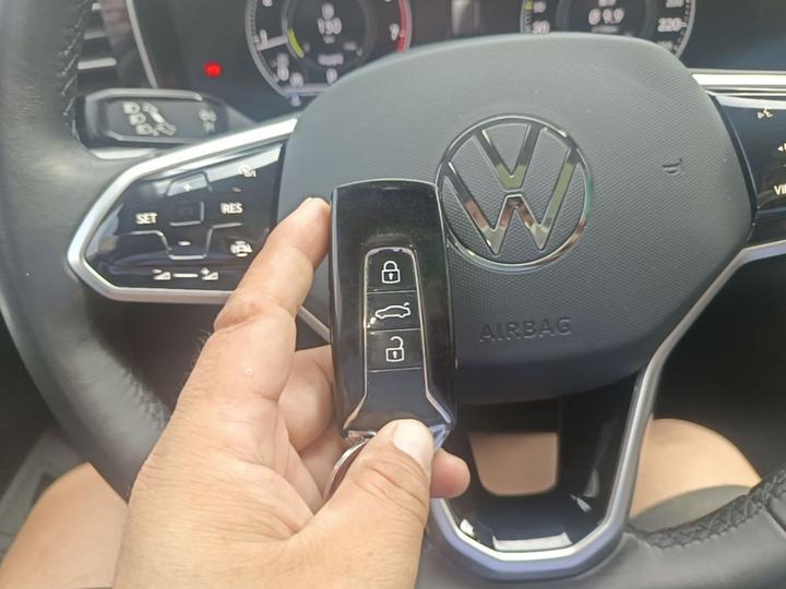 Touareg 2021 2.0TSI photo 8