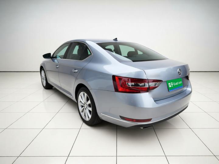 Superb 2017 TSI280 DSG Champion photo 4