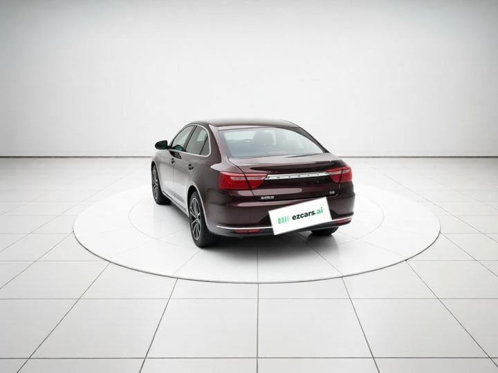 Vision 2018 1.5L AT photo 5