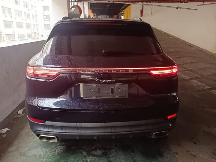 2018 Cayenne 3.0T photo 3