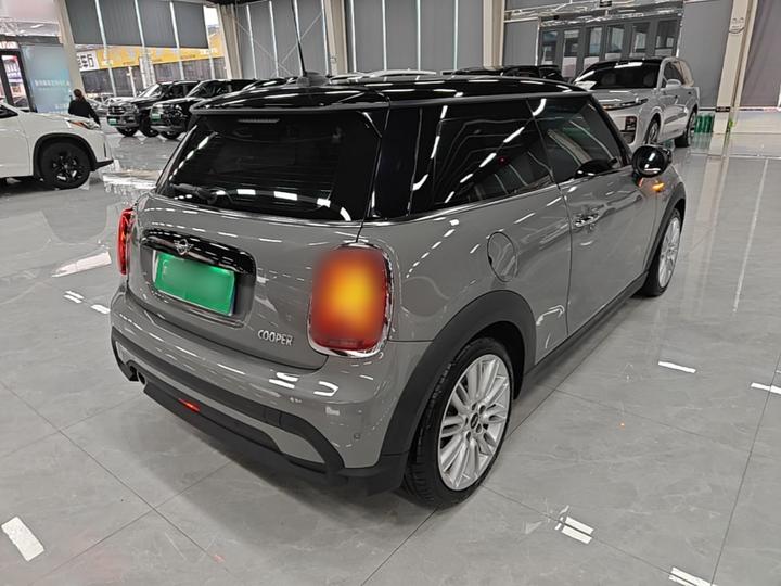2022 Facelift 1.5T COOPER Classic photo 6