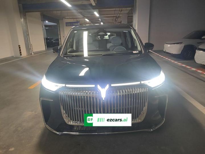 Voyah Dreamer 2025 PHEV AWD Flagship photo 2