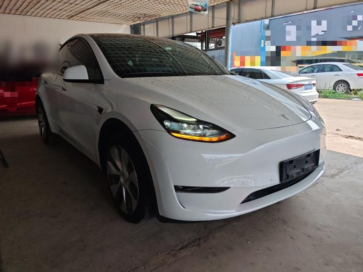 Model Y 2022 Facelift Long Range AWD photo 3
