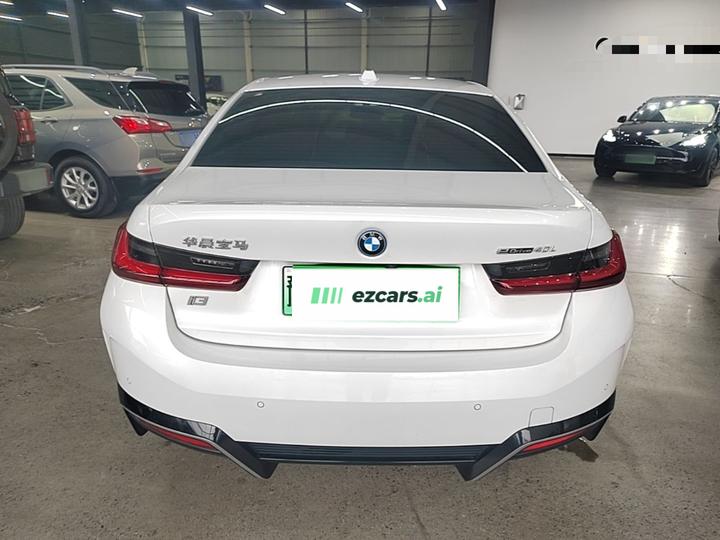 i3 2023 eDrive 40 L M Night Package photo 5
