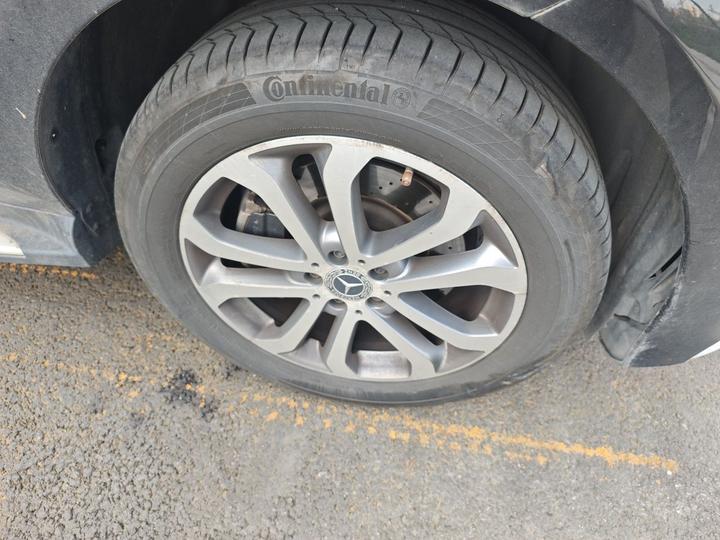 GLE Imported 2017 GLE 320 4MATIC Luxury photo 8