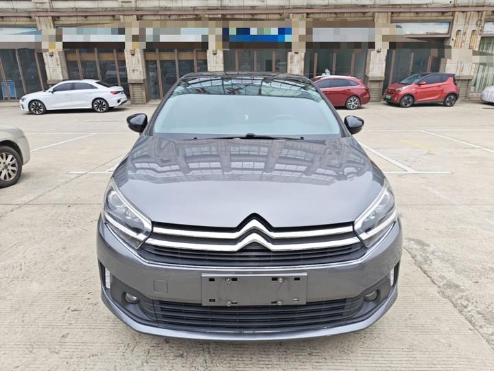 C4 2016 1.6L MT Luxury photo 2
