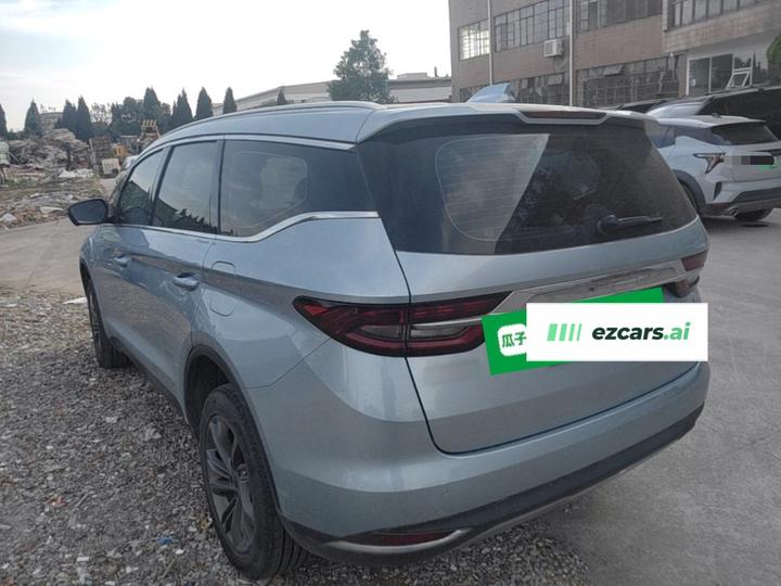 Jiaji EV 2022 1.5TD PHEV Luxury photo 4
