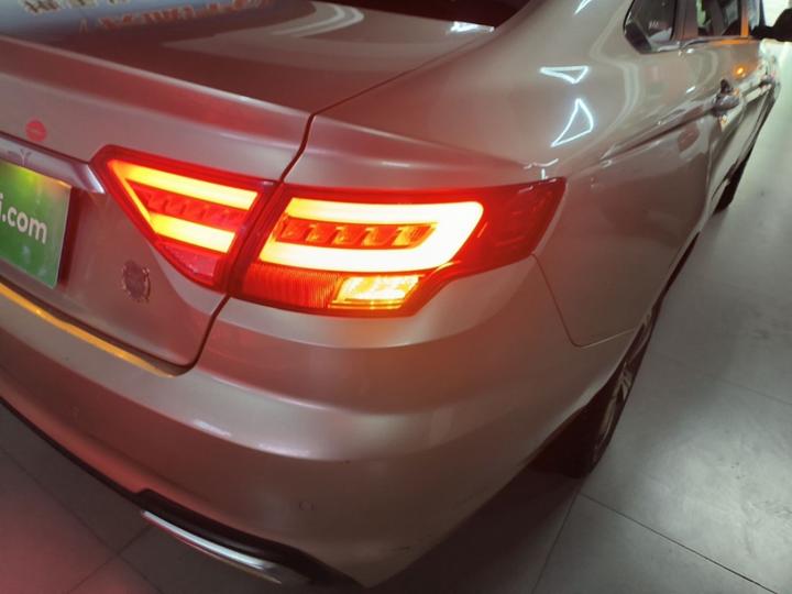 Emgrand GL 2018 1.8L DCT Elite Connected photo 7