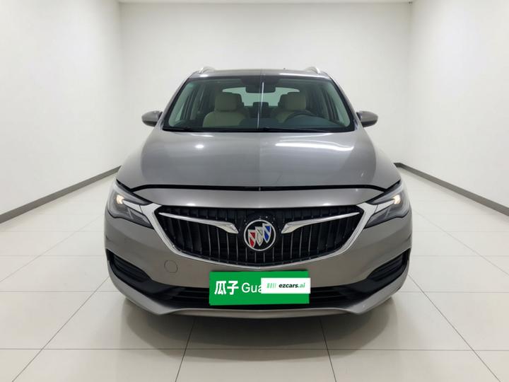 GL6 2021 323T Mild Hybrid Luxury photo 2