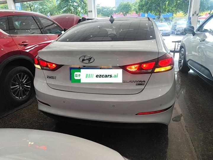 Elantra 2016 1.6L AT Smart Elite photo 5