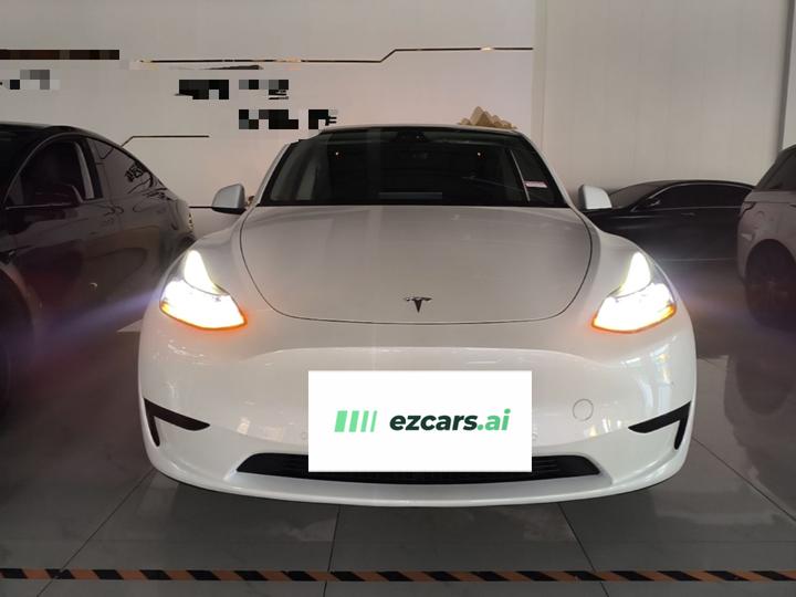 Model Y 2022 RWD photo 2