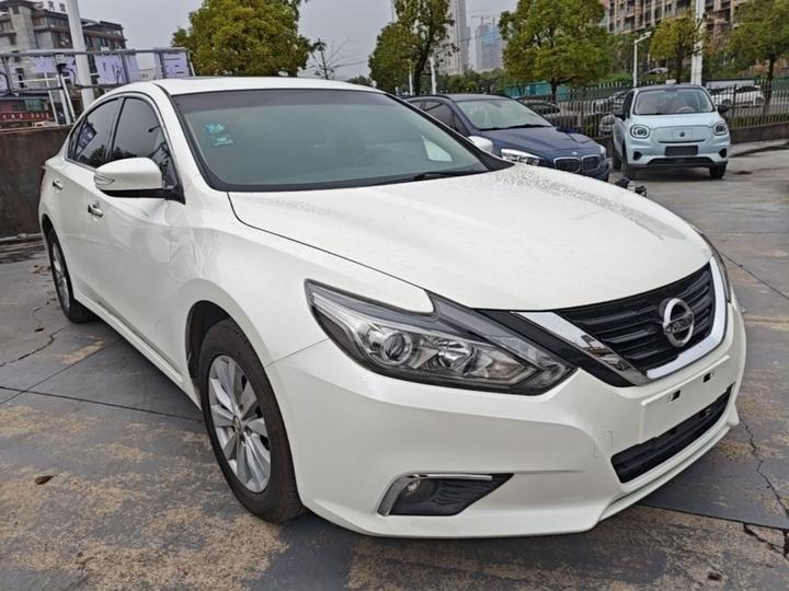 Teana 2016 Facelift 2.0L XL Comfort photo 3