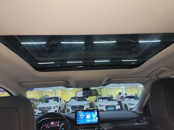 Focus 2020 Sedan EcoBoost 180 AT photo 8