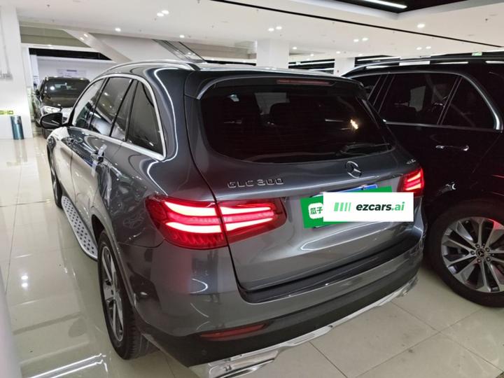 GLC 2016 GLC 260 4MATIC Luxury photo 4