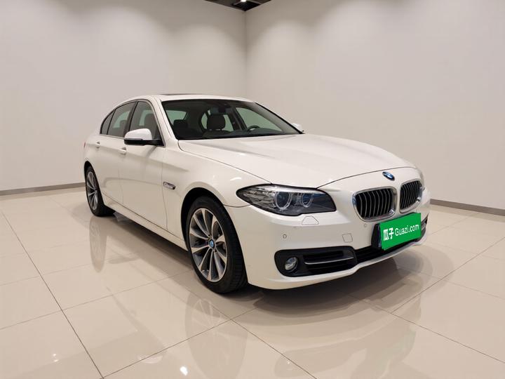 5 Series 2017 525Li Leading photo 3