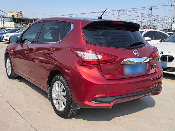 Tiida 2016 1.6L CVT photo 4